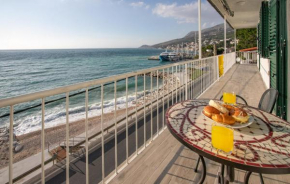 3 Bedroom Stunning Apartment In Dugi Rat
